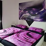 Tinas Beauty Apartman *