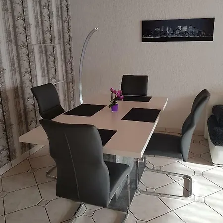 Tinas Beauty Apartamento Neckarsteinach